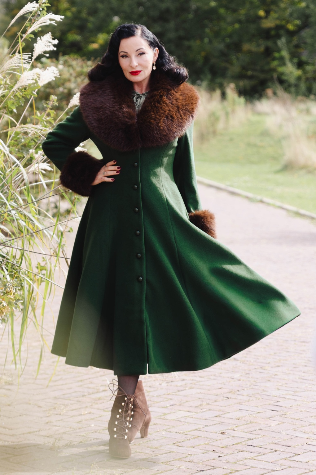 280917-Banned-54092-Coat-Swing-Fur-Green-250917-002MW-full